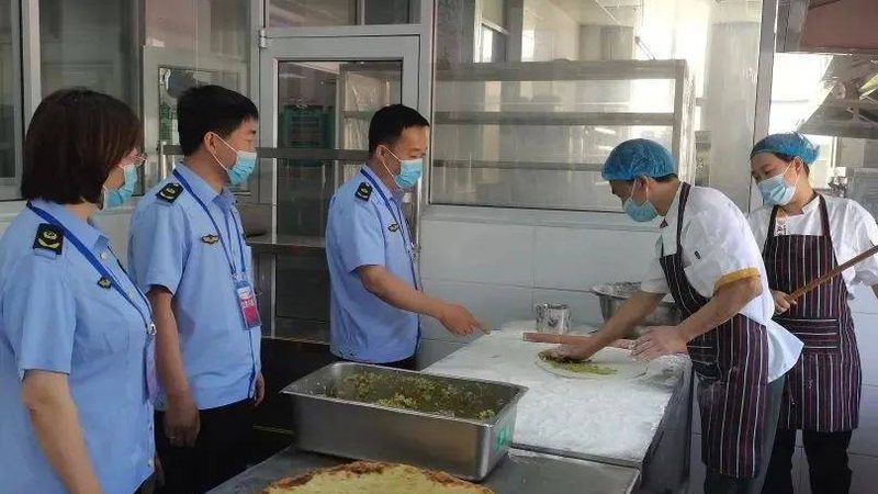 蜜饯果干营养成分表对比